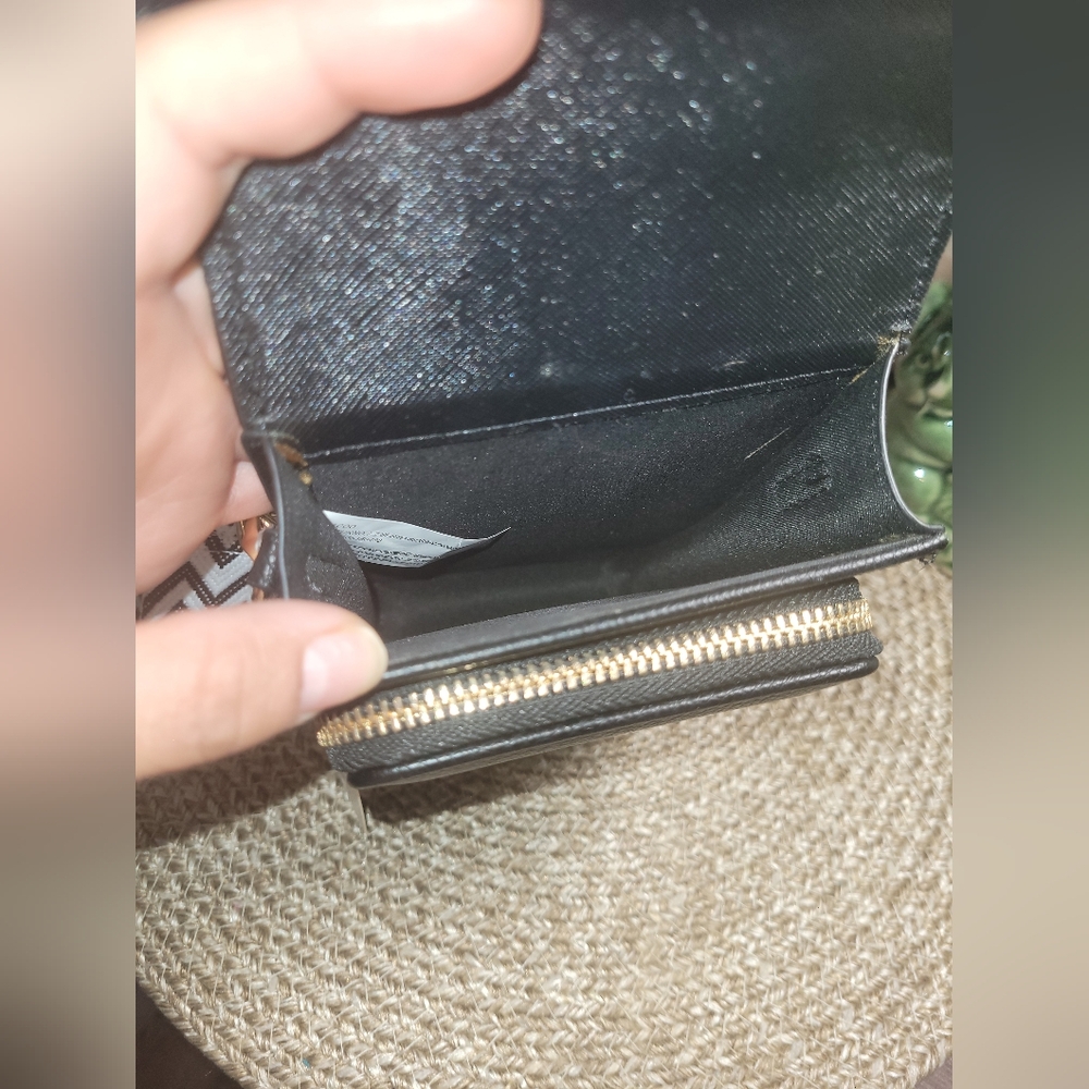 Fashion Nova Black Quilted Crossbody Bag with Gold Accent. NWT - Picture 6 of 9